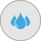 tankgroesse-6000l-1-82x82 Symbol von drei Regentropfen in blau, drum herum ein grauer Kreis